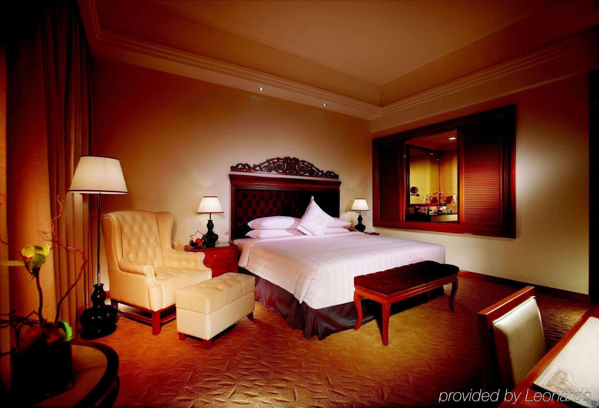 Royale Chulan Hotel 5*