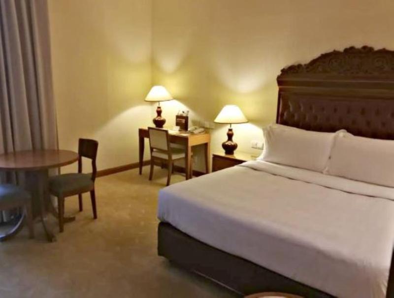 Hotel Royale Chulan 5*