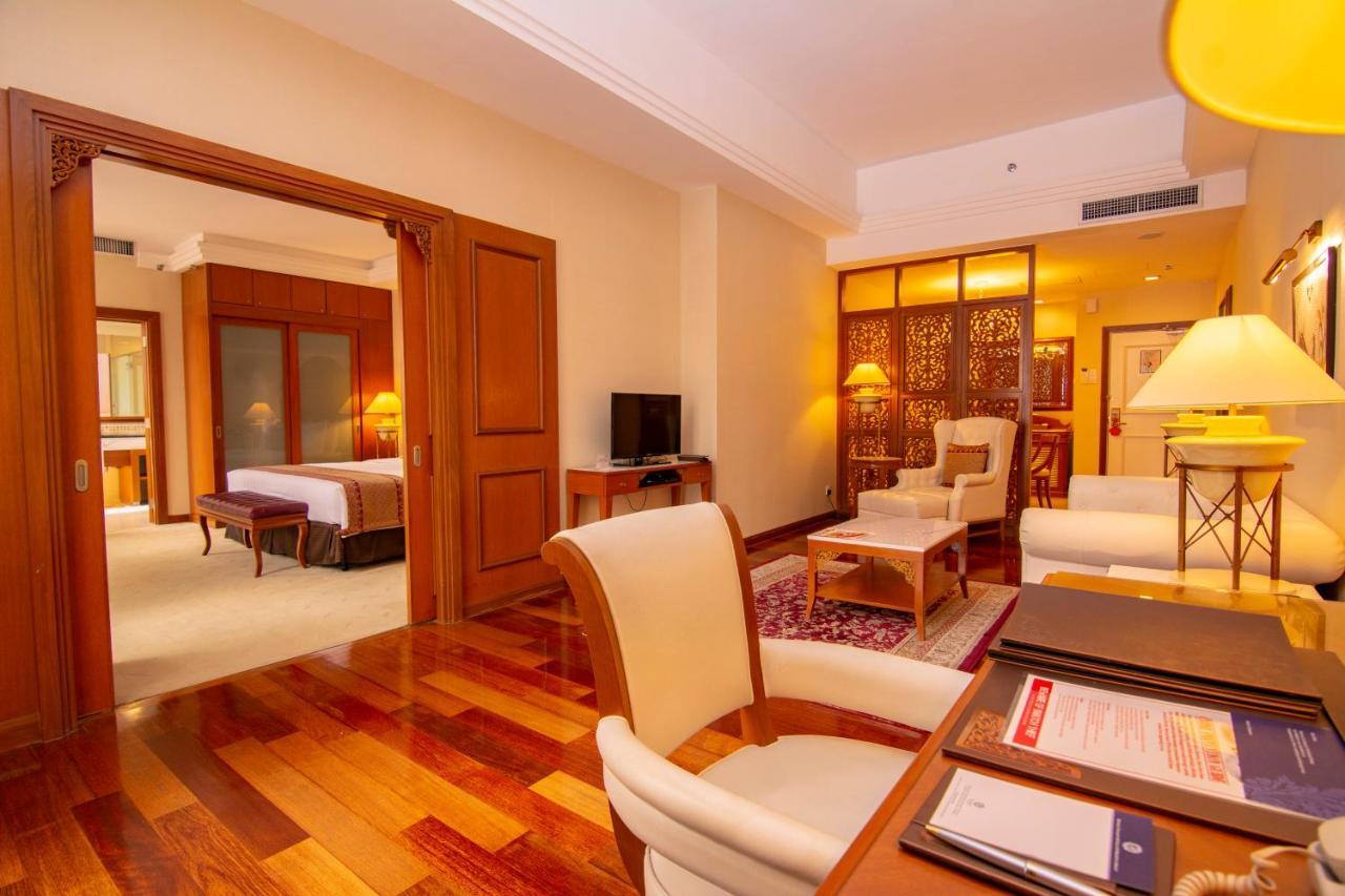 Royale Chulan Hotel